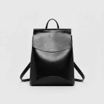 Petit sac à dos noir simili cuir 20 litres - Vue 1 - petit sac à dos